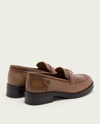 MOCASINES DE PIEL TAUPE EVA